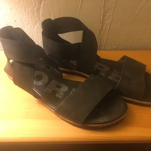 Black sandals
